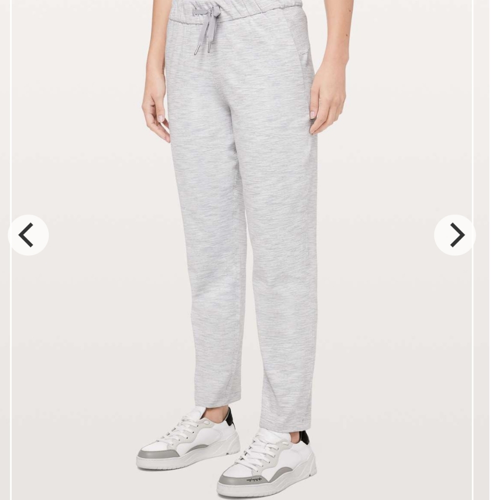 Lululemon on the fly pants